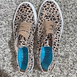 Blowfish cheetah dot sneakers